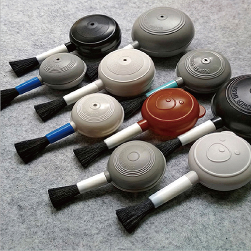 Βούρτσα Cartoon Bear Blowing για τον καθαρισμό των σκαφών ή των αυλακώσεων